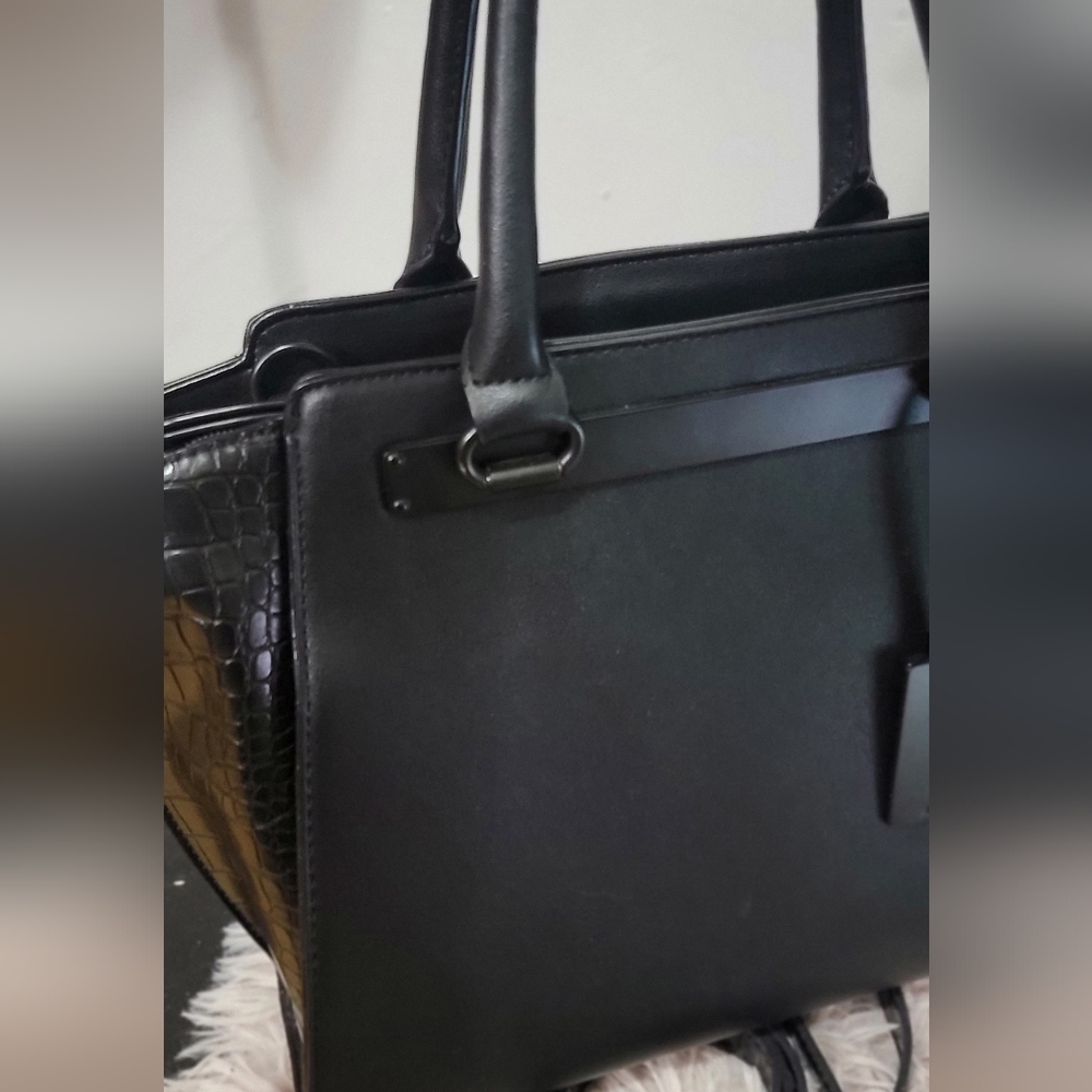 Aldo Black Hand /Cross Body Bag - Picture 7 of 16